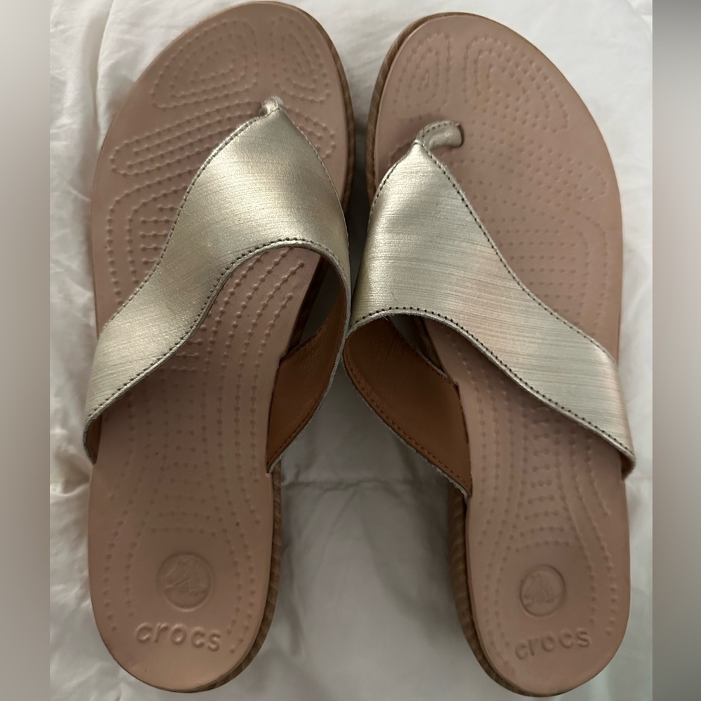 Metallic gold CROCS wedge flip flops women size 8